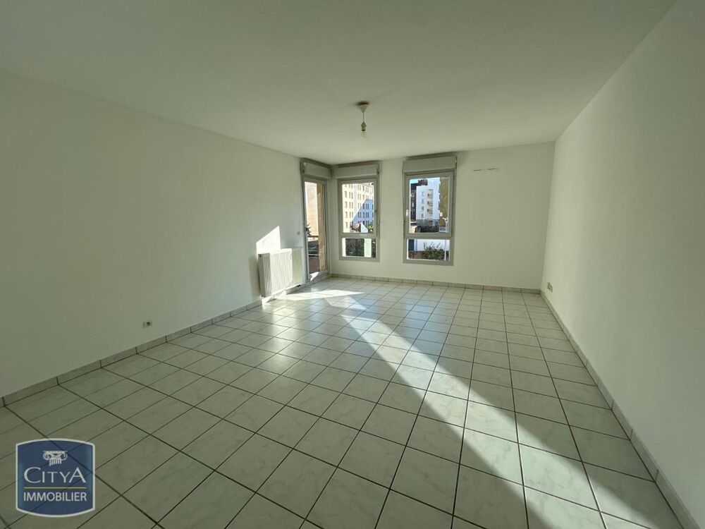 location Appartement - 4 pièce(s) - 83 m² Villefranche-sur-Saône (69400)