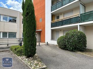  Appartement à louer 1 pièce 32 m²