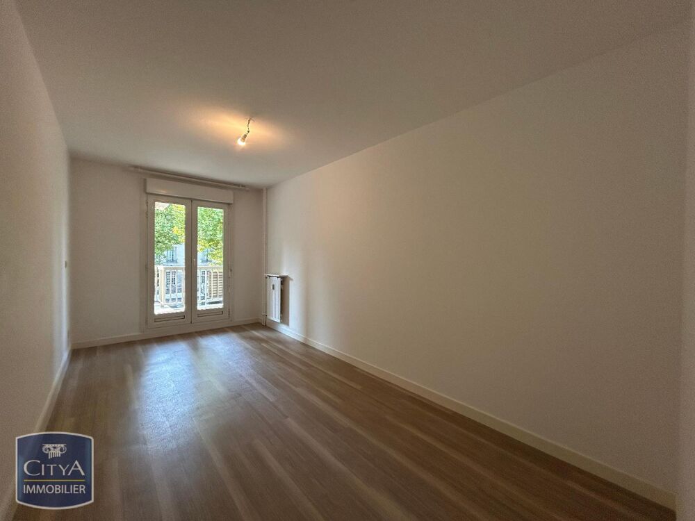 location Appartement - 3 pièce(s) - 77 m² Chantilly (60500)