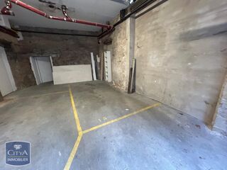  Parking / Garage � louer 10 m�