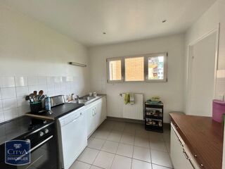  Appartement à louer 2 pièces 64 m²