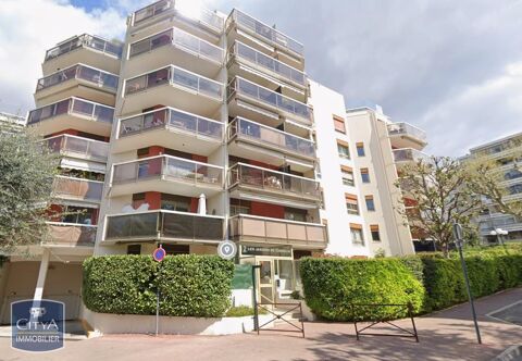  Parking / Garage � louer 