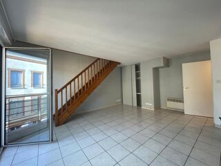  Appartement � louer 3 pi�ces 81 m�