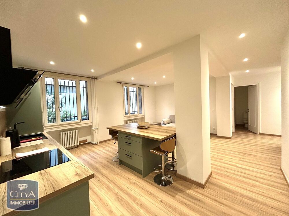 À LOUER A ST ETIENNE : Appartement traversant T3 MEUBLE ....
