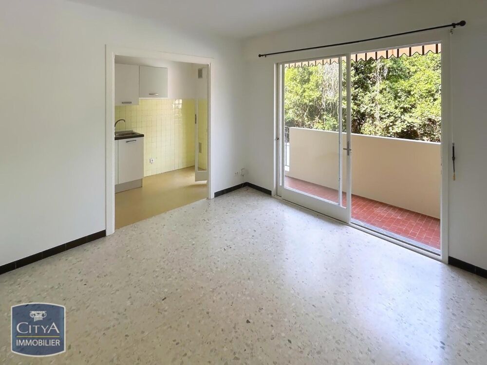 Vous êtes à la recherche d'un studio de 27.43 m² accueil....