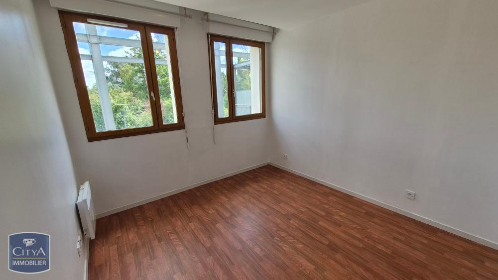 location Appartement - 3 pièce(s) - 55 m² Chinon (37500)