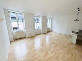  Appartement à louer 3 pièces 62 m²