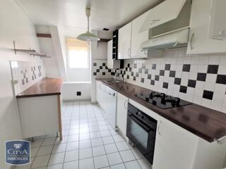 Appartement à louer 4 pièces 90 m²