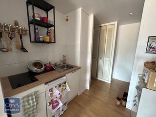  Appartement à louer 1 pièce 31 m²