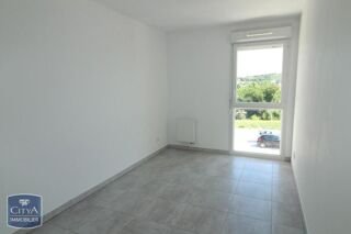  Appartement à louer 3 pièces 63 m²