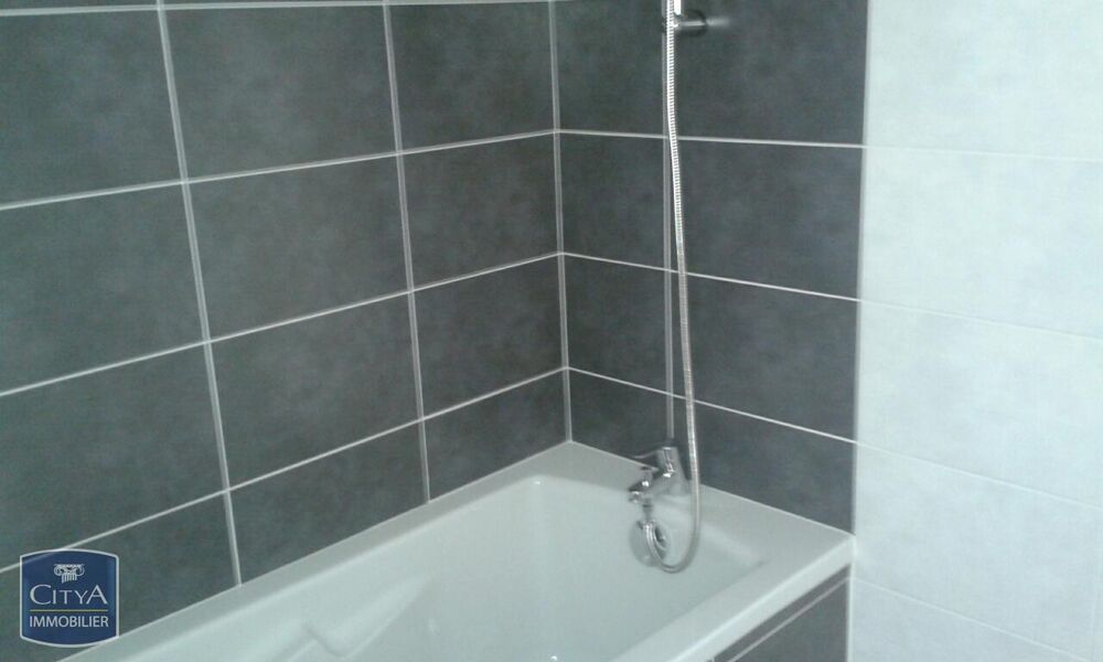 location Appartement - 2 pièce(s) - 45 m² Lorient (56100)