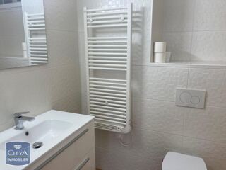  Appartement à louer 2 pièces 45 m²