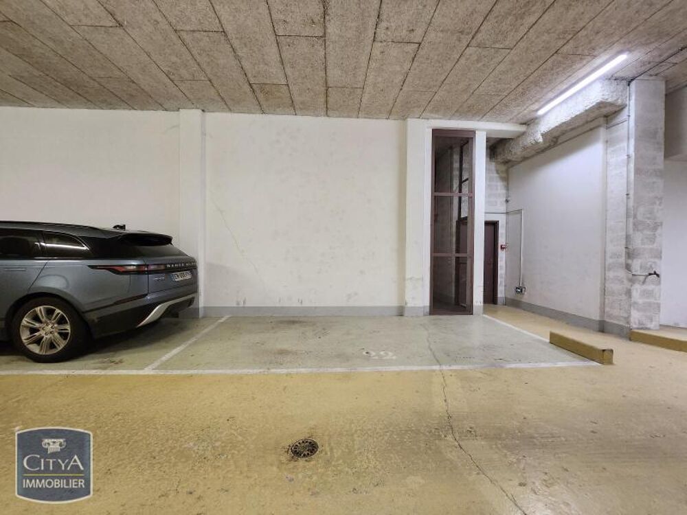 location Parking / Garage Paris 15
