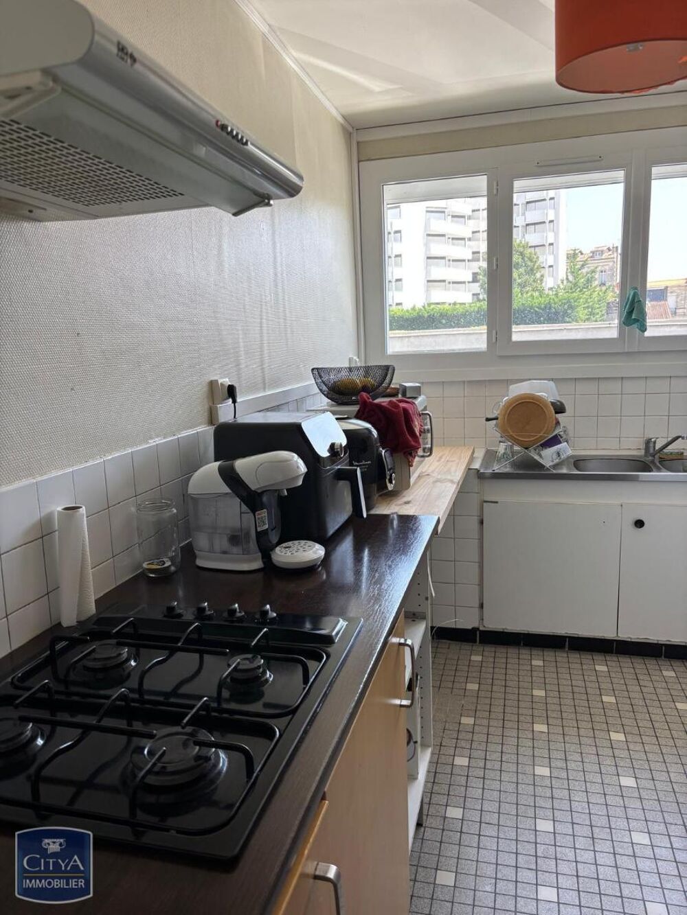 À LOUER : Appartement T3 situé à Bordeaux, dans le code ....