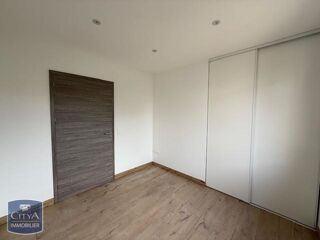  Maison à louer 3 pièces 81 m²