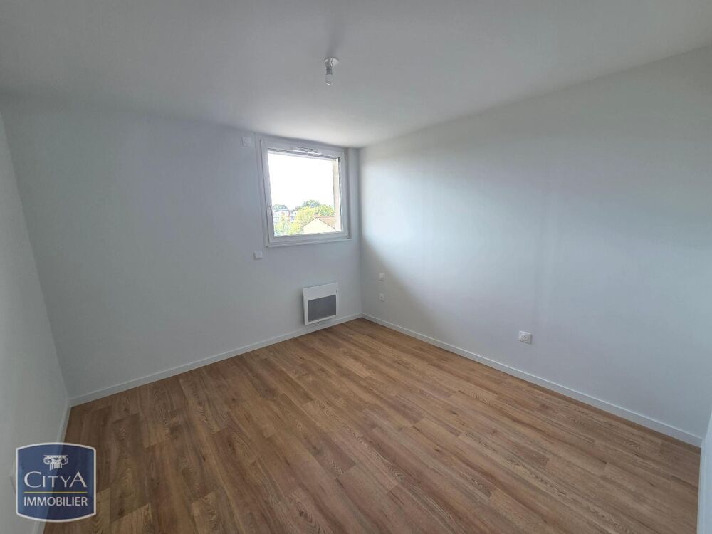 location Appartement - 3 pièce(s) - 75 m² Saint-Rémy-sur-Durolle (63550)