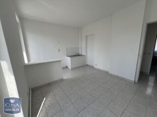  Appartement à louer 3 pièces 43 m²