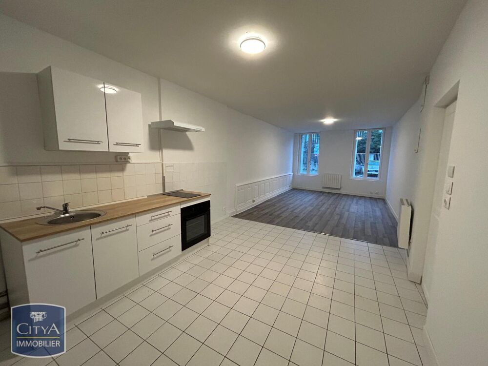 À LOUER : Appartement T2 à Châtellerault, 86100 Découvre....
