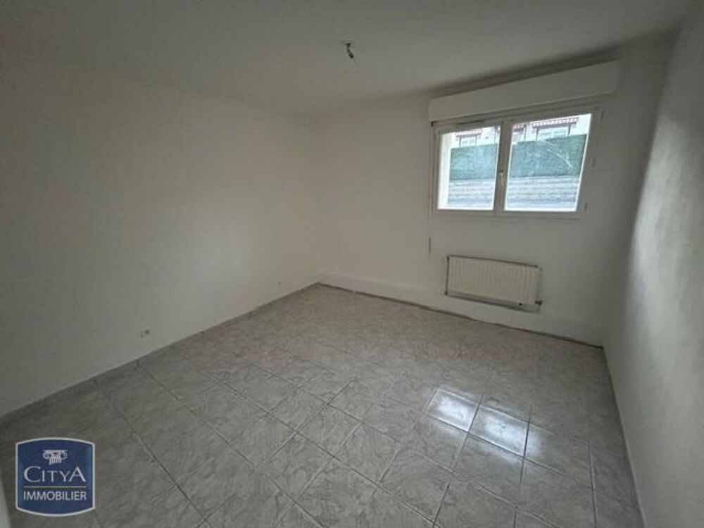 À LOUER : Appartement T5 à Mehun-sur-Yèvre Découvrez cet....