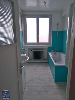 Appartement à louer 3 pièces 71 m²