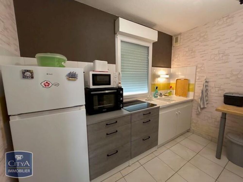 location Appartement - 3 pièce(s) - 64 m² Fontenay-le-Comte (85200)