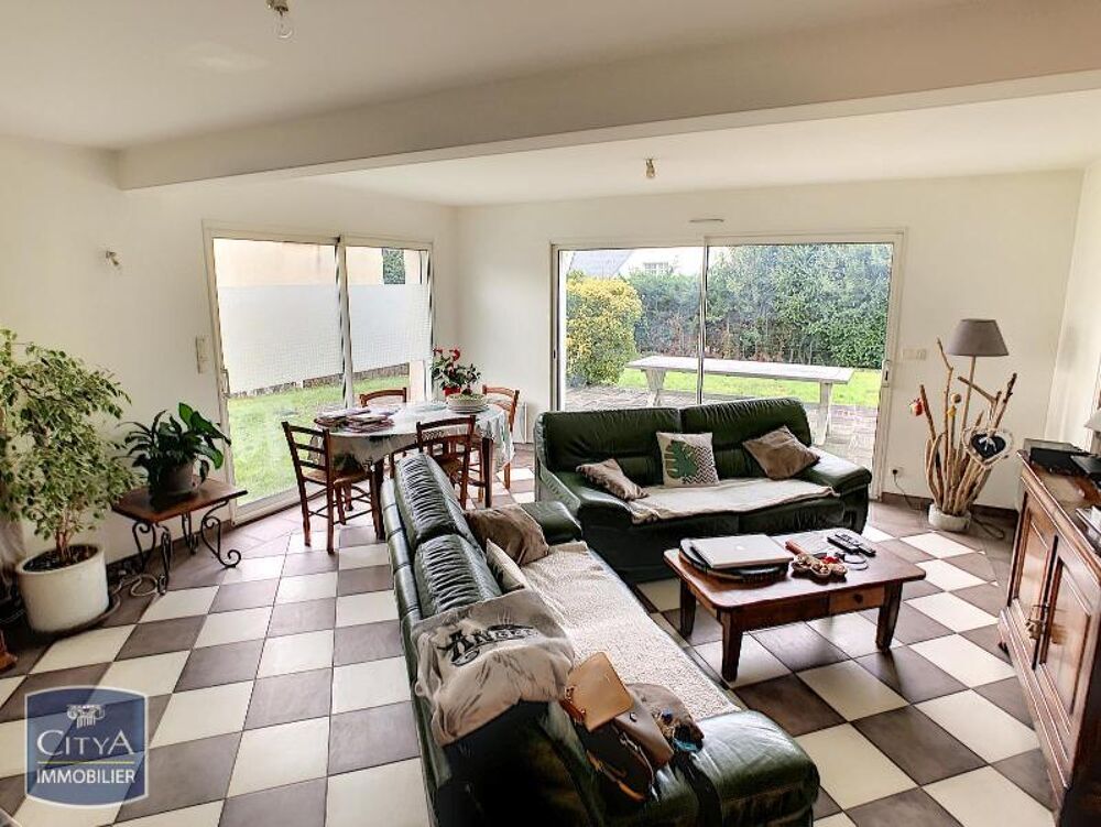 Maison T5 meublée idéalement située sur les hauteurs de ....