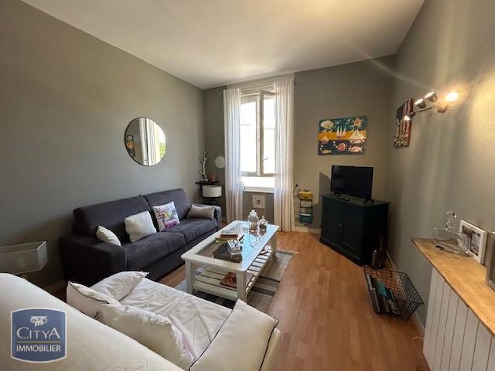 LOCATION ANNUELLE MEUBLEE - Appartement T2 situé à Royan....
