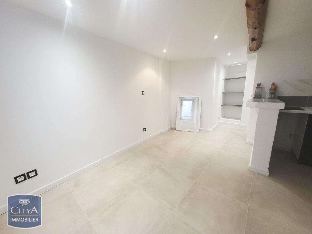 location Appartement - 1 pièce(s) - 18 m² Roquebrune-sur-Argens (83520)