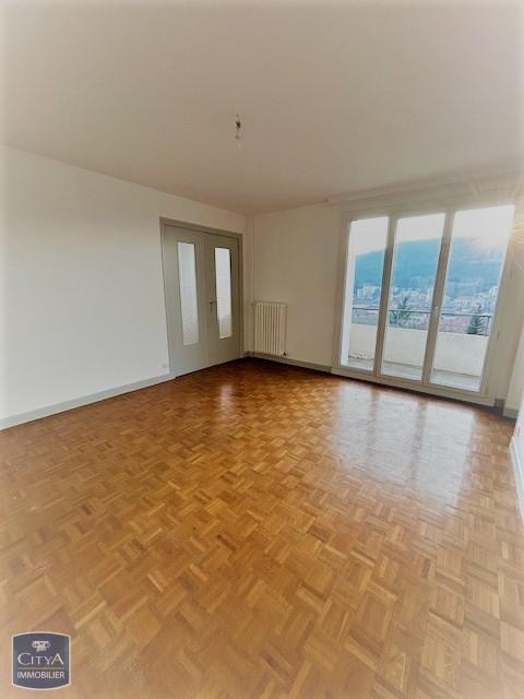  Appartement � louer 5 pi�ces 79 m�