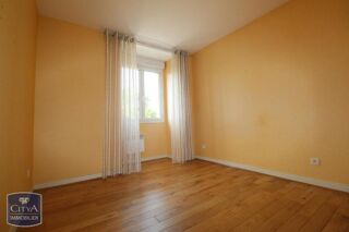  Appartement � louer 3 pi�ces 79 m�