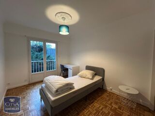  Appartement � louer 5 pi�ces 79 m�