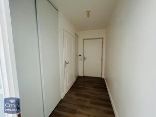  Appartement à louer 3 pièces 65 m²