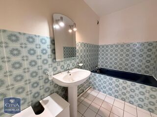  Appartement à louer 3 pièces 72 m²