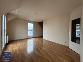  Appartement à louer 2 pièces 45 m²