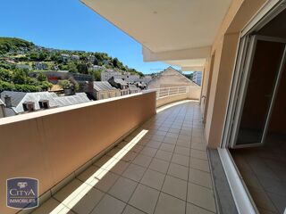  Appartement à louer 3 pièces 83 m²