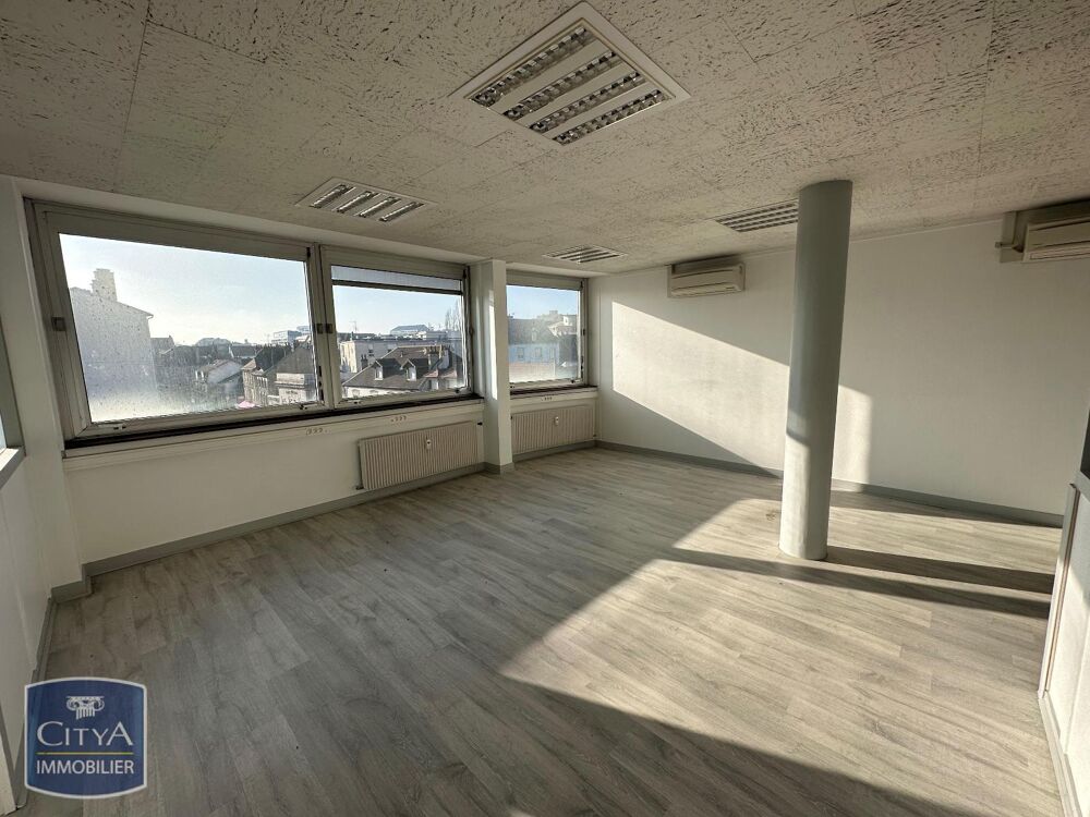   Location / Local Commercial - 91 m² 