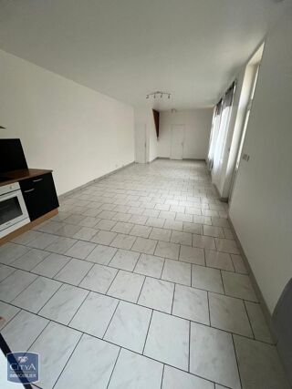  Appartement à louer 4 pièces 84 m²