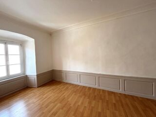  Appartement à louer 3 pièces 92 m²