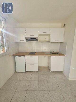  Appartement à louer 2 pièces 45 m²
