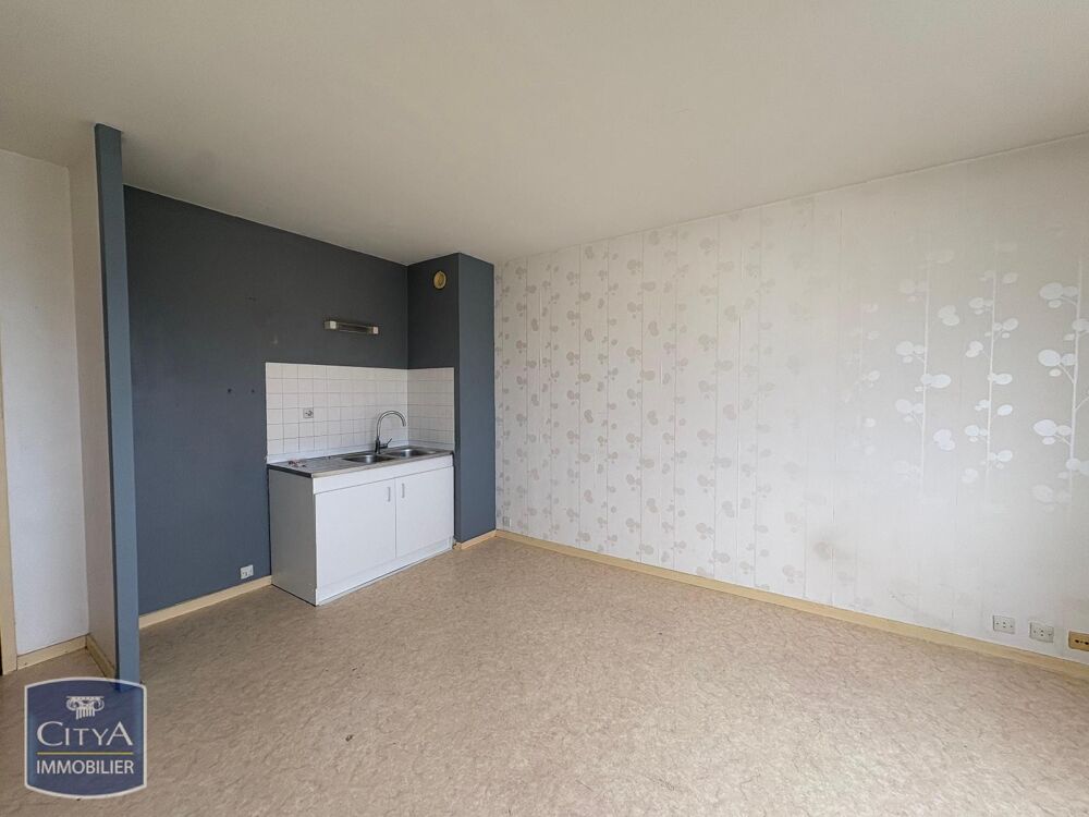 À LOUER : Appartement T1 situé à Mâcon. Ce bien se trouv....
