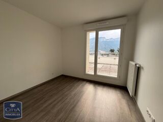  Appartement à louer 2 pièces 47 m²