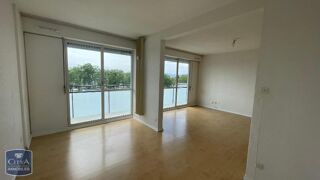  Appartement à louer 4 pièces 75 m²