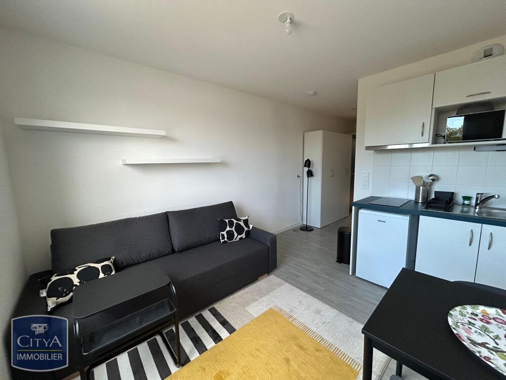 T1 R+2 Loyer de 618,00 euros par mois charges comprises ....
