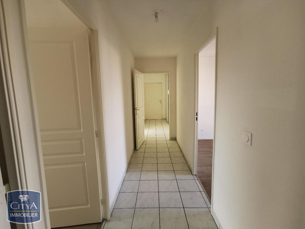 location Appartement - 4 pièce(s) - 82 m² Villefranche-sur-Saône (69400)