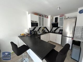  Appartement à louer 4 pièces 76 m²
