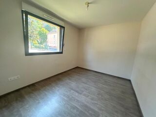  Appartement à louer 2 pièces 37 m²