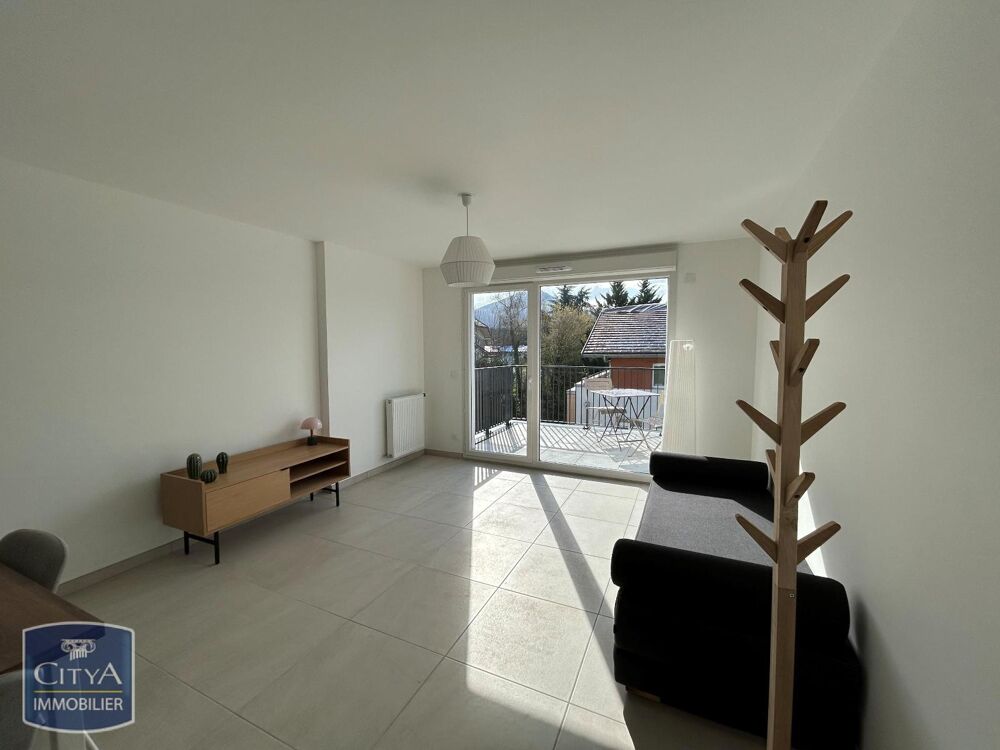 location Appartement - 2 pièce(s) - 45 m² Pringy (74370)
