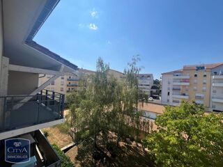  Appartement à louer 3 pièces 66 m²