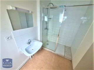  Maison � louer 2 pi�ces 51 m� Champigny sur veude