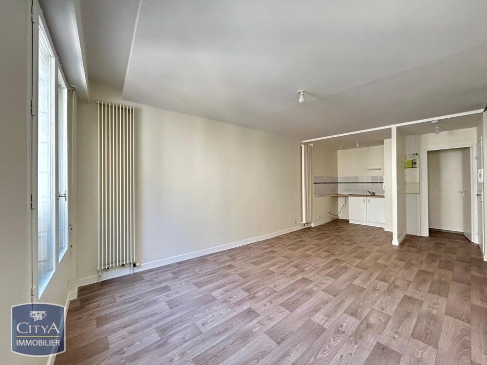 APPARTEMENT T2 - HYPER CENTRE - CHAUFFAGE COMPRIS Ce bie....